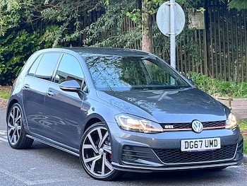 Used Volkswagen Golf 2017 for sale - 78340104: Photo