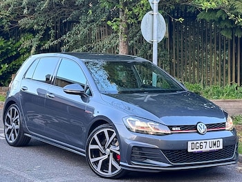 Used Volkswagen Golf 2017 for sale - 78340104: Photo