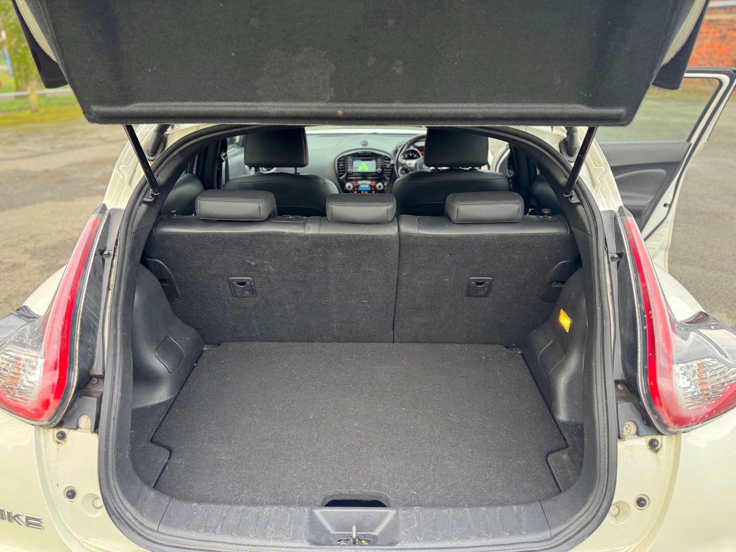 Used Nissan Juke 2017 for sale - 77760232: Photo 17