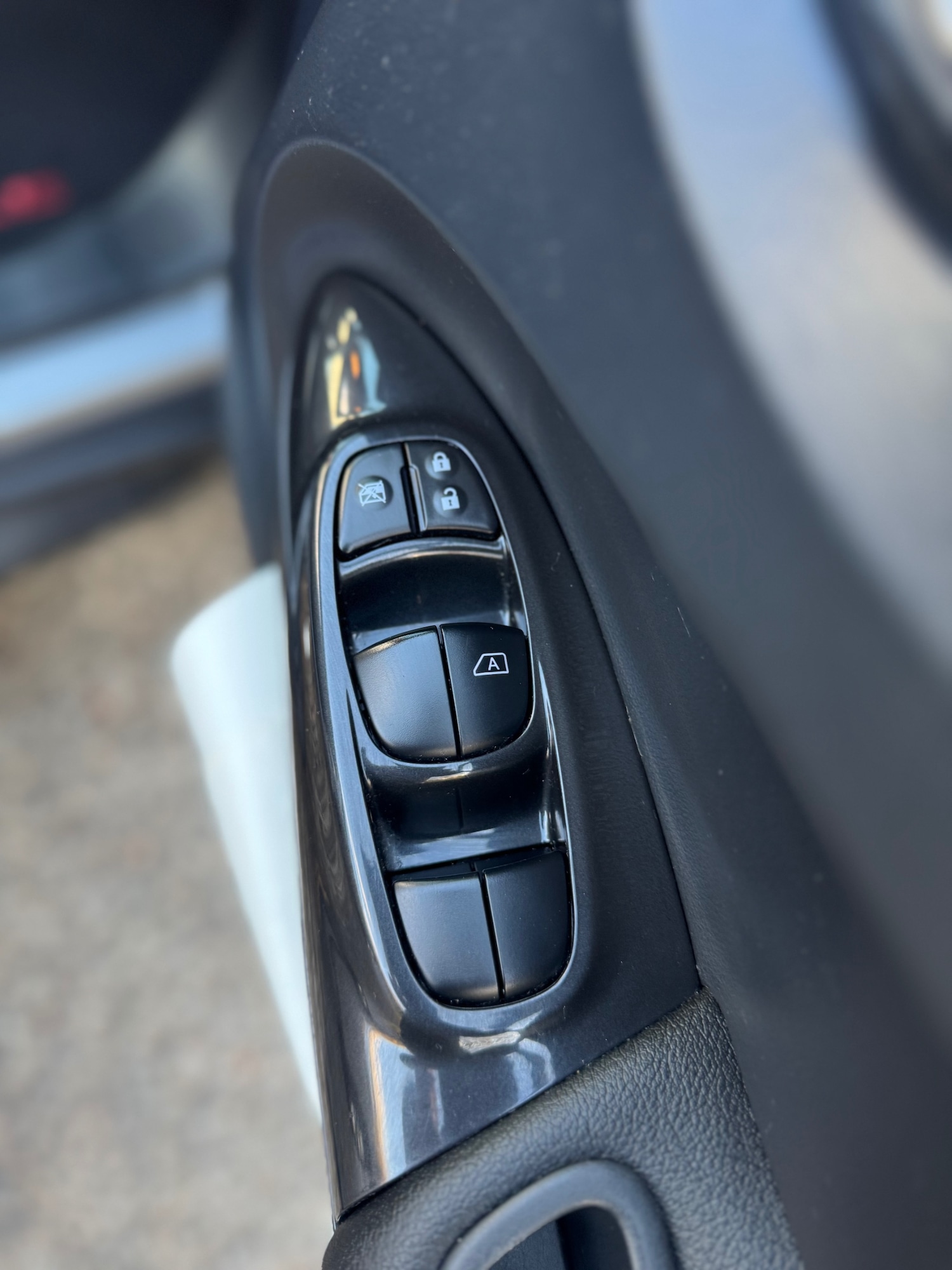 Used Nissan Juke 2017 for sale - 76526549: Photo 44