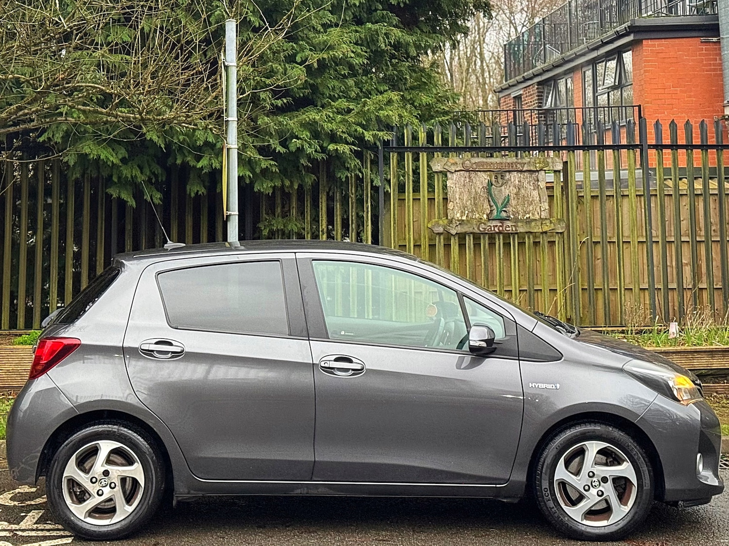 Used Toyota Yaris 2017 for sale - 77611378: Photo 20