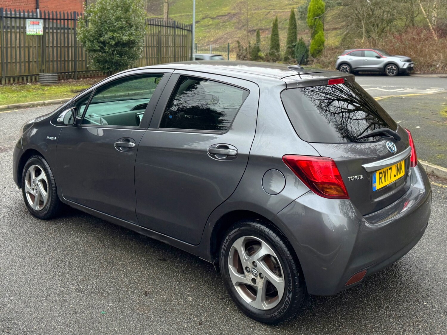 Used Toyota Yaris 2017 for sale - 77611378: Photo 28