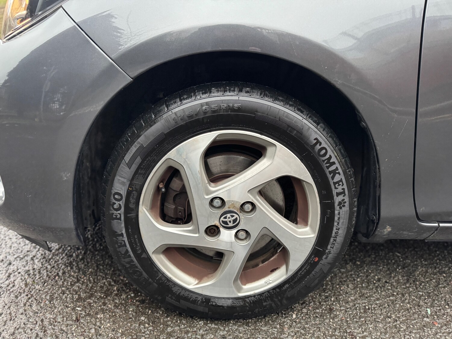 Used Toyota Yaris 2017 for sale - 77611378: Photo 40