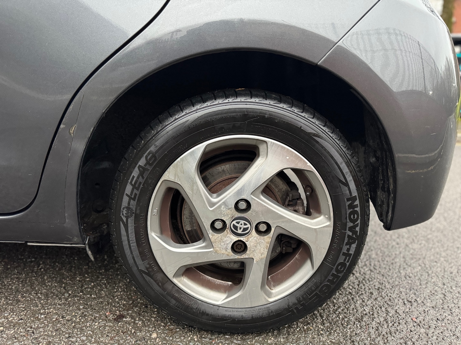 Used Toyota Yaris 2017 for sale - 77611378: Photo 41