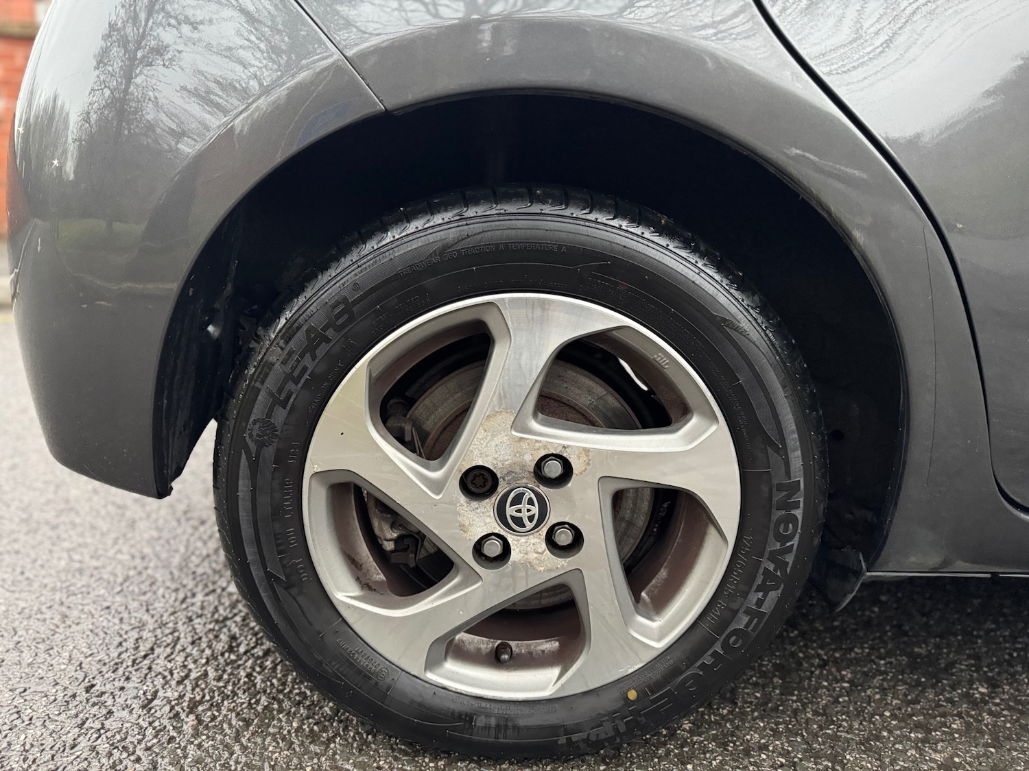 Used Toyota Yaris 2017 for sale - 77611378: Photo 42