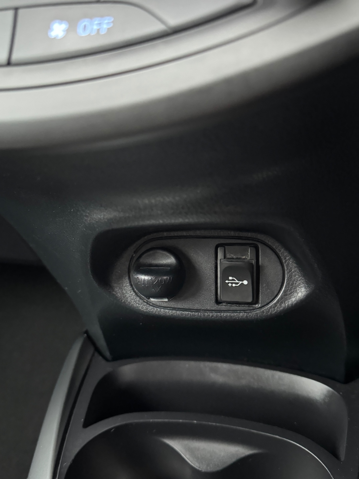 Used Toyota Yaris 2017 for sale - 77611378: Photo 57