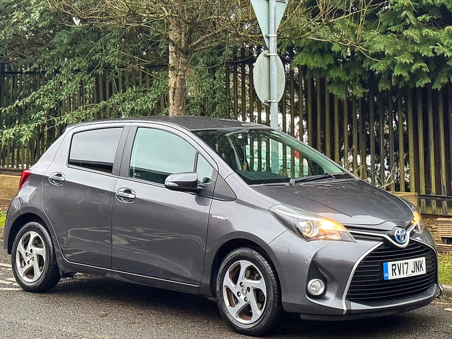 Used Toyota Yaris 2017 for sale - 77611378: Photo 8