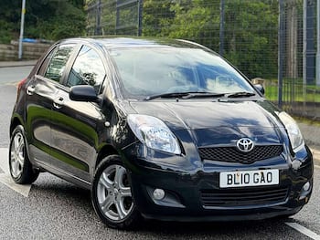 Used Toyota Yaris 2010 for sale - 79752048: Photo