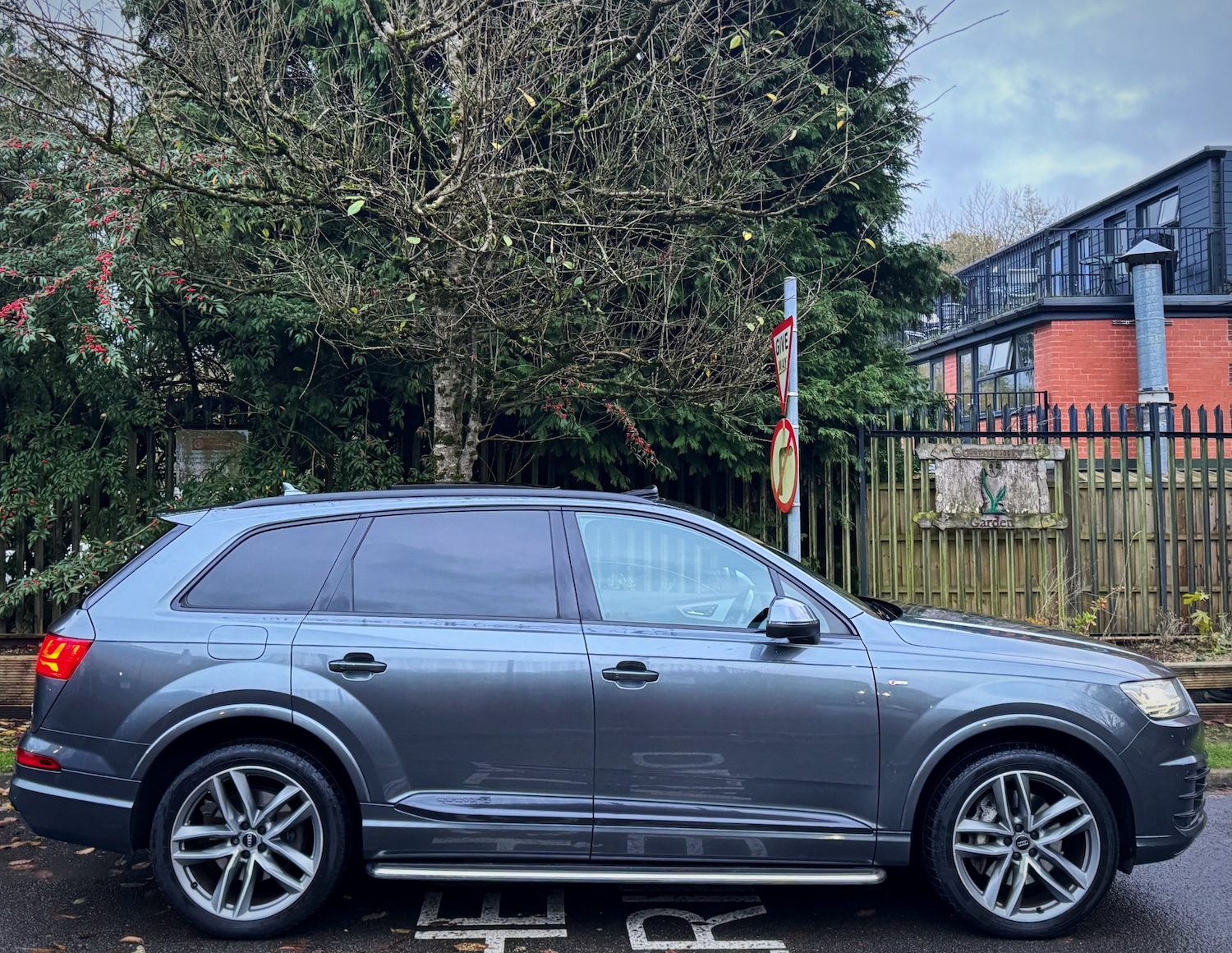 Used Audi Q7 2017 for sale - 76641677: Photo 21