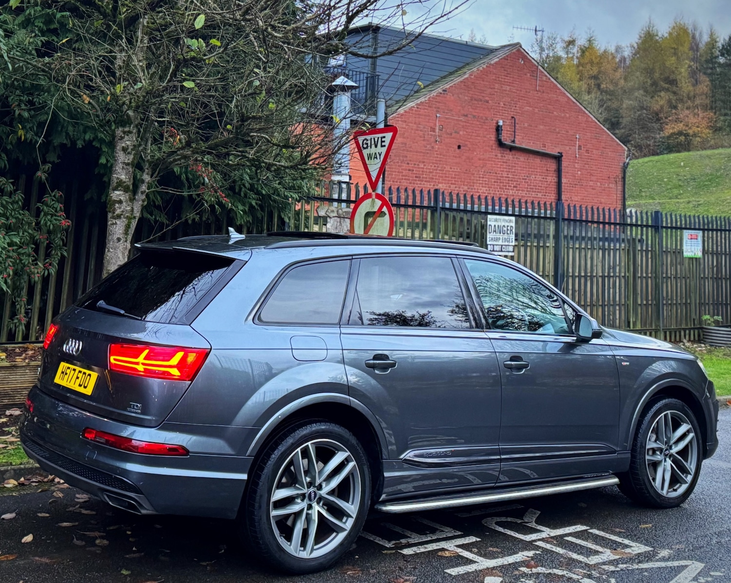 Used Audi Q7 2017 for sale - 76641677: Photo 24