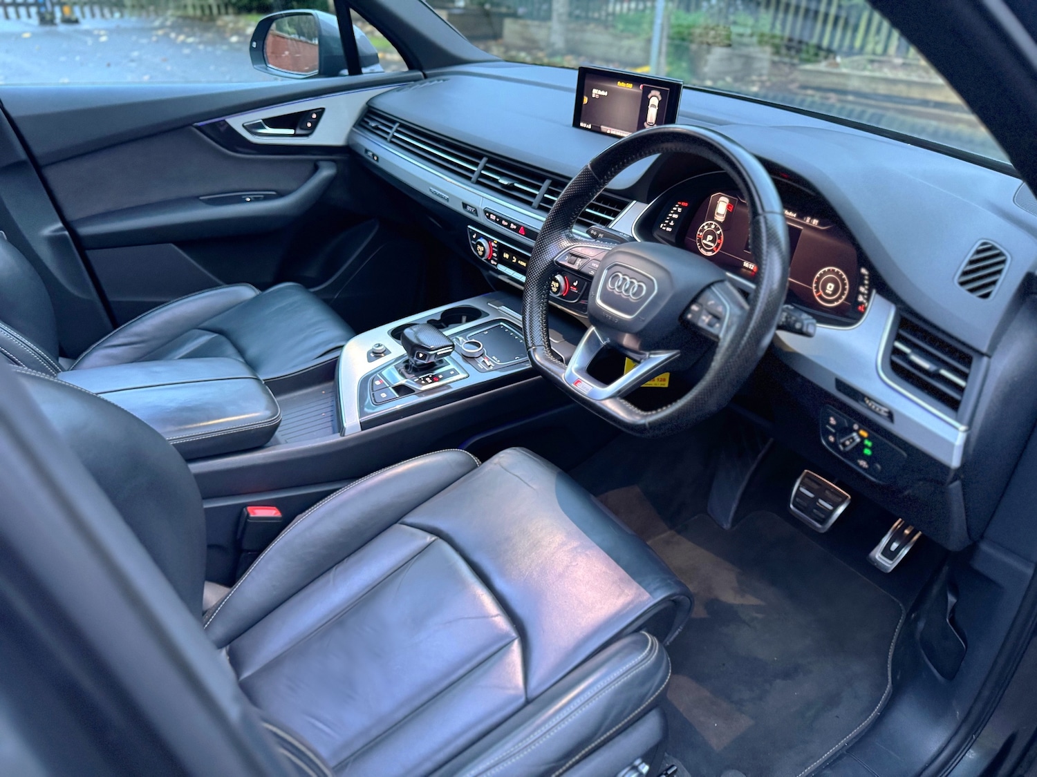 Used Audi Q7 2017 for sale - 76641677: Photo 30