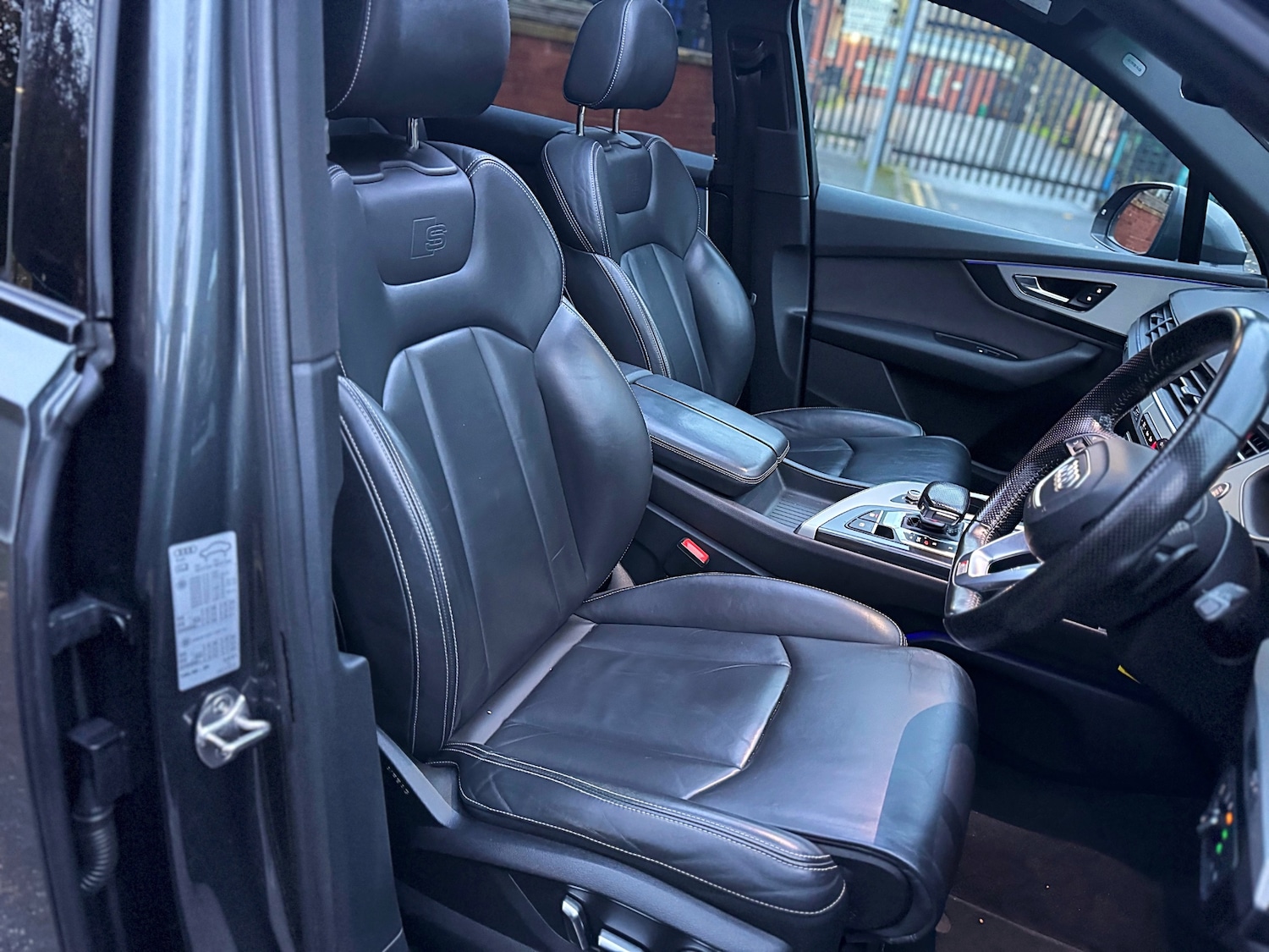 Used Audi Q7 2017 for sale - 76641677: Photo 33