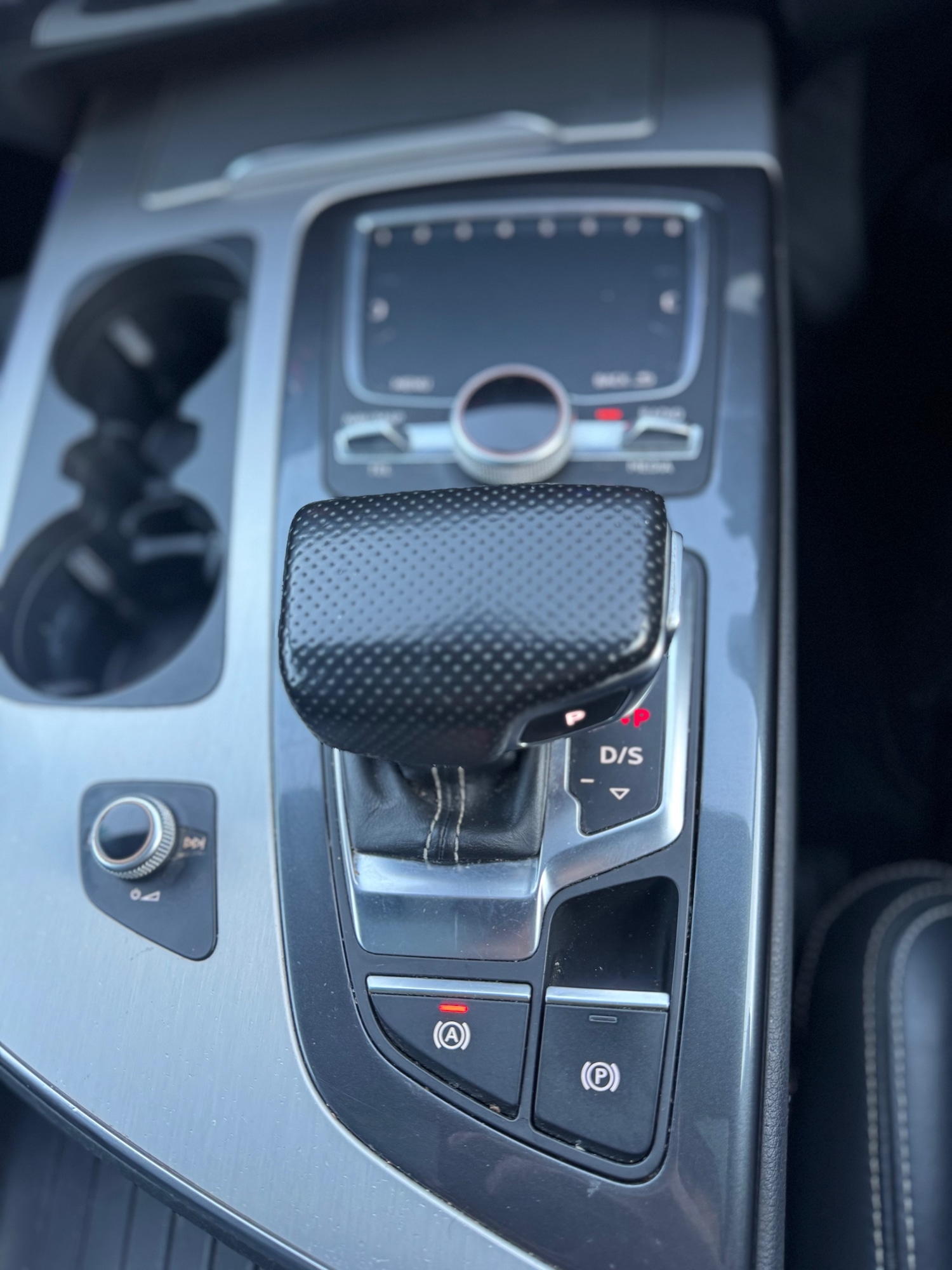 Used Audi Q7 2017 for sale - 76641677: Photo 70