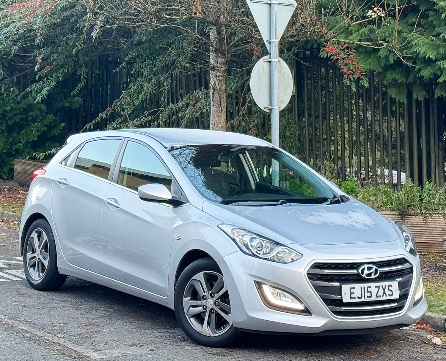 Used Hyundai i30 2015 for sale - 76663708: Photo 2