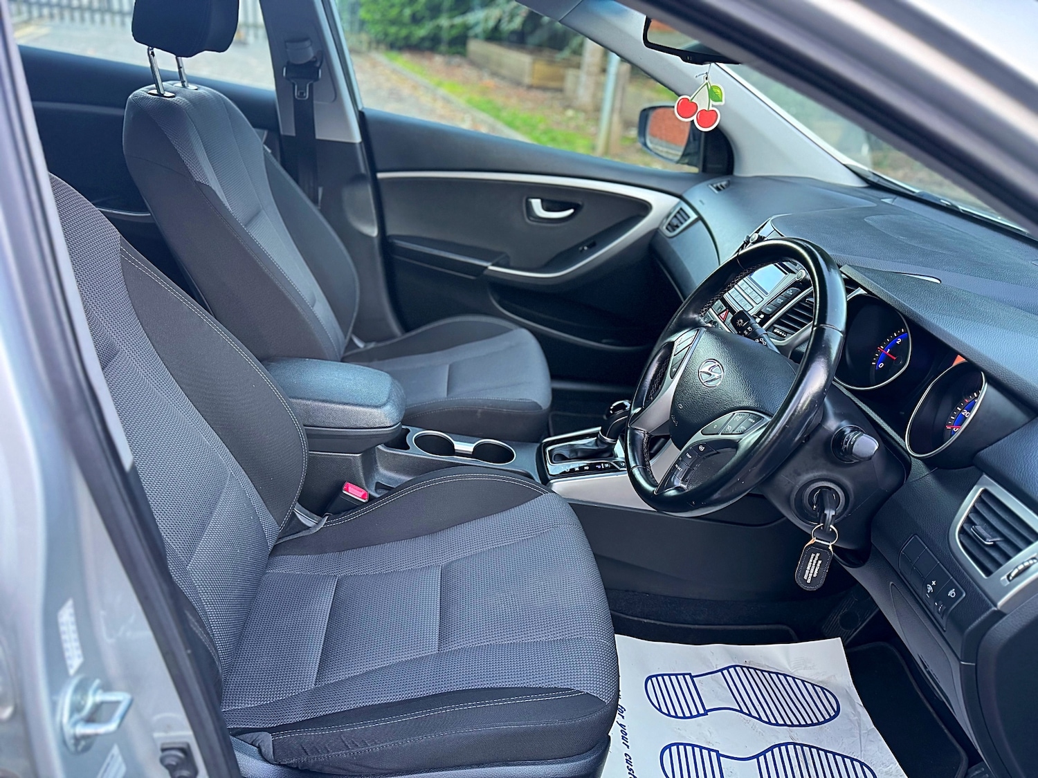 Used Hyundai i30 2015 for sale - 76663708: Photo 30