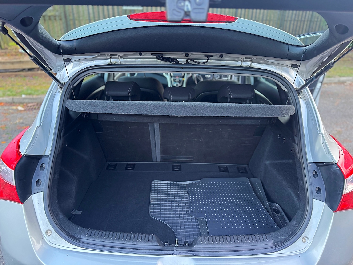 Used Hyundai i30 2015 for sale - 76663708: Photo 38