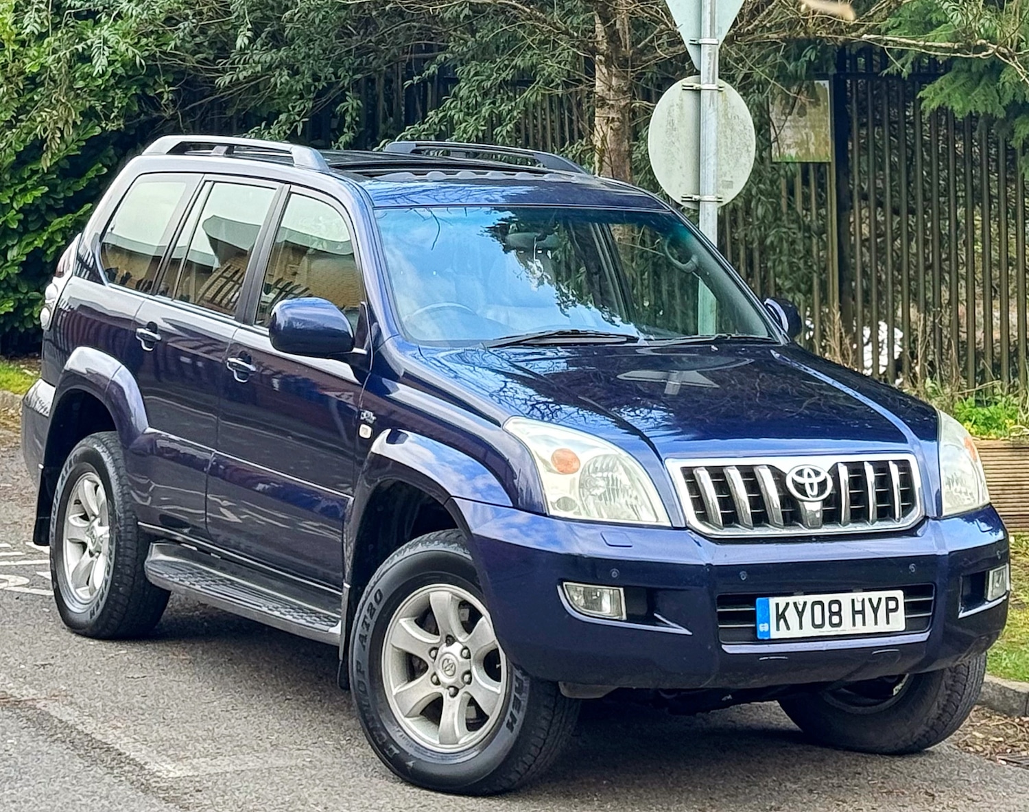 Used Toyota Land Cruiser 2008 for sale - 77810322: Photo 2