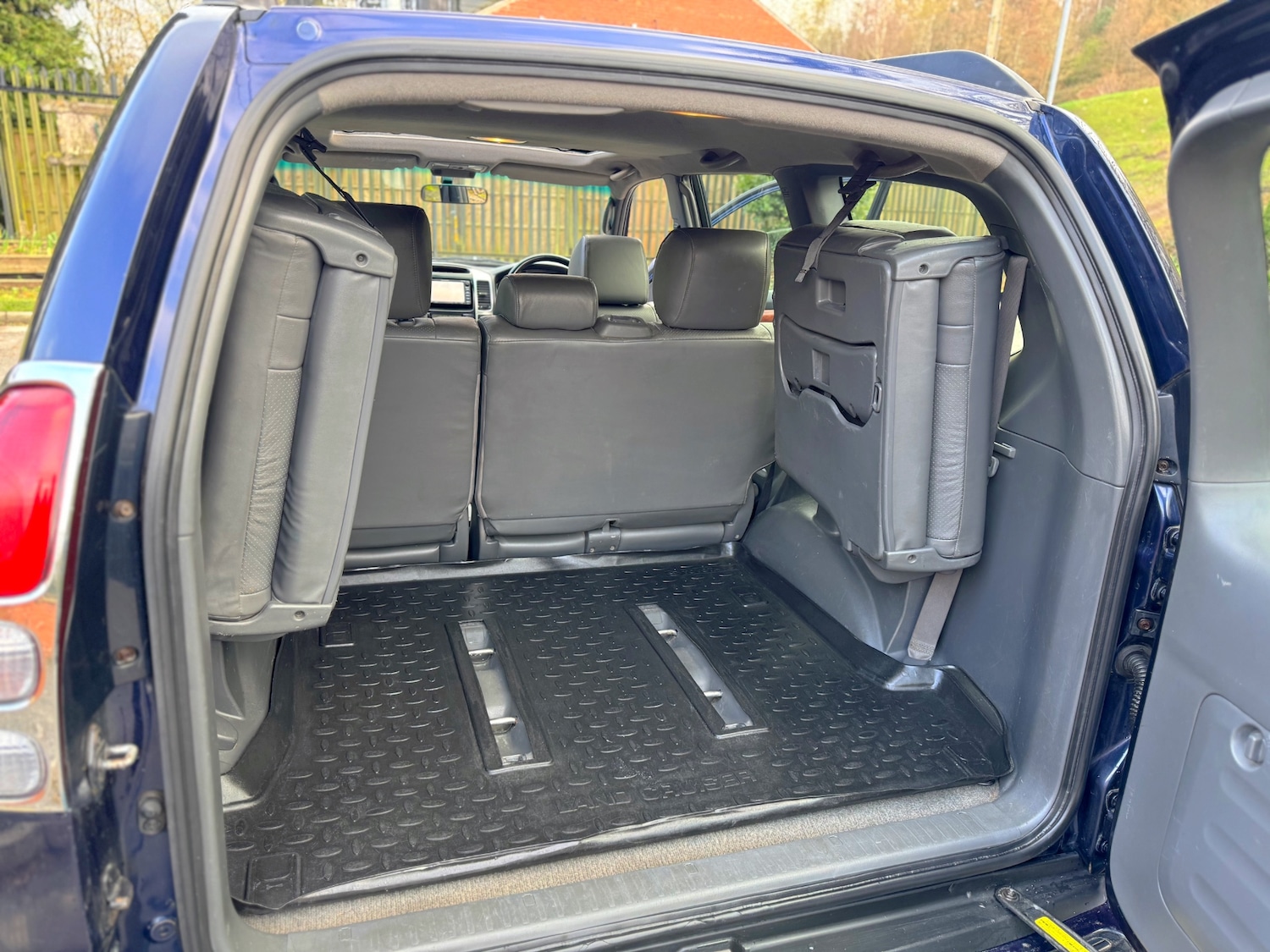 Used Toyota Land Cruiser 2008 for sale - 77810322: Photo 40