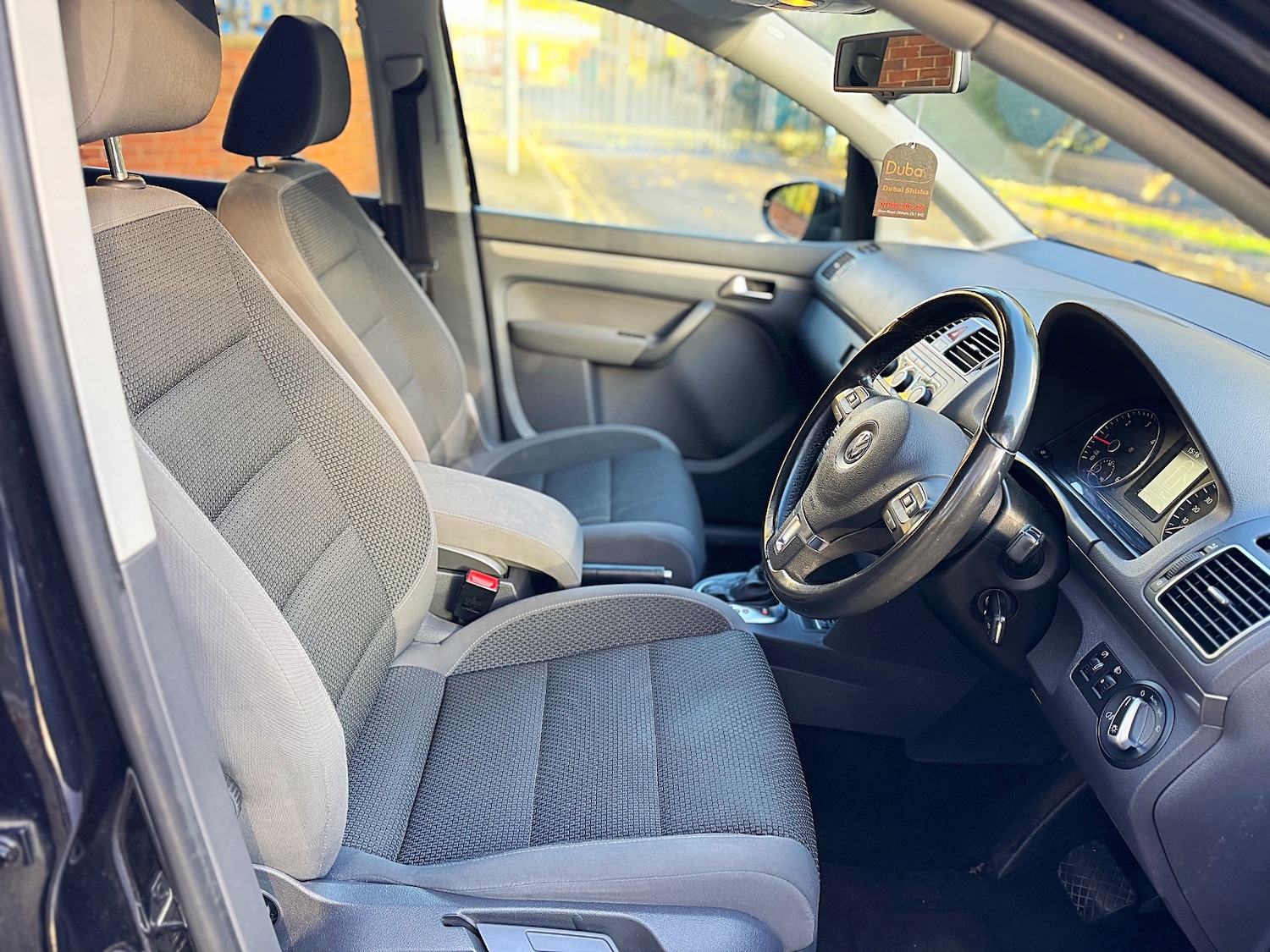 Used Volkswagen Touran 2011 for sale - 76446110: Photo 30