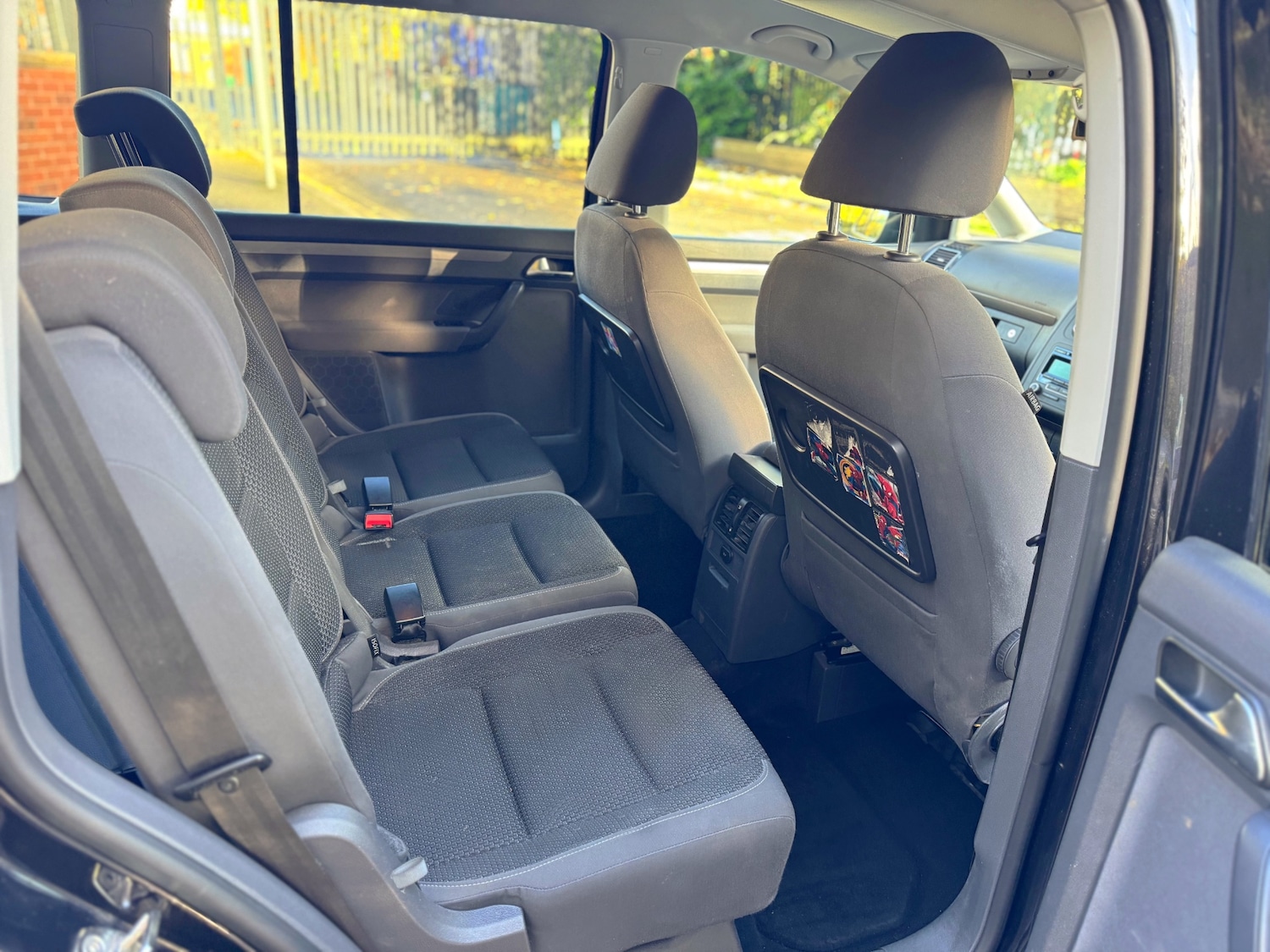 Used Volkswagen Touran 2011 for sale - 76446110: Photo 32