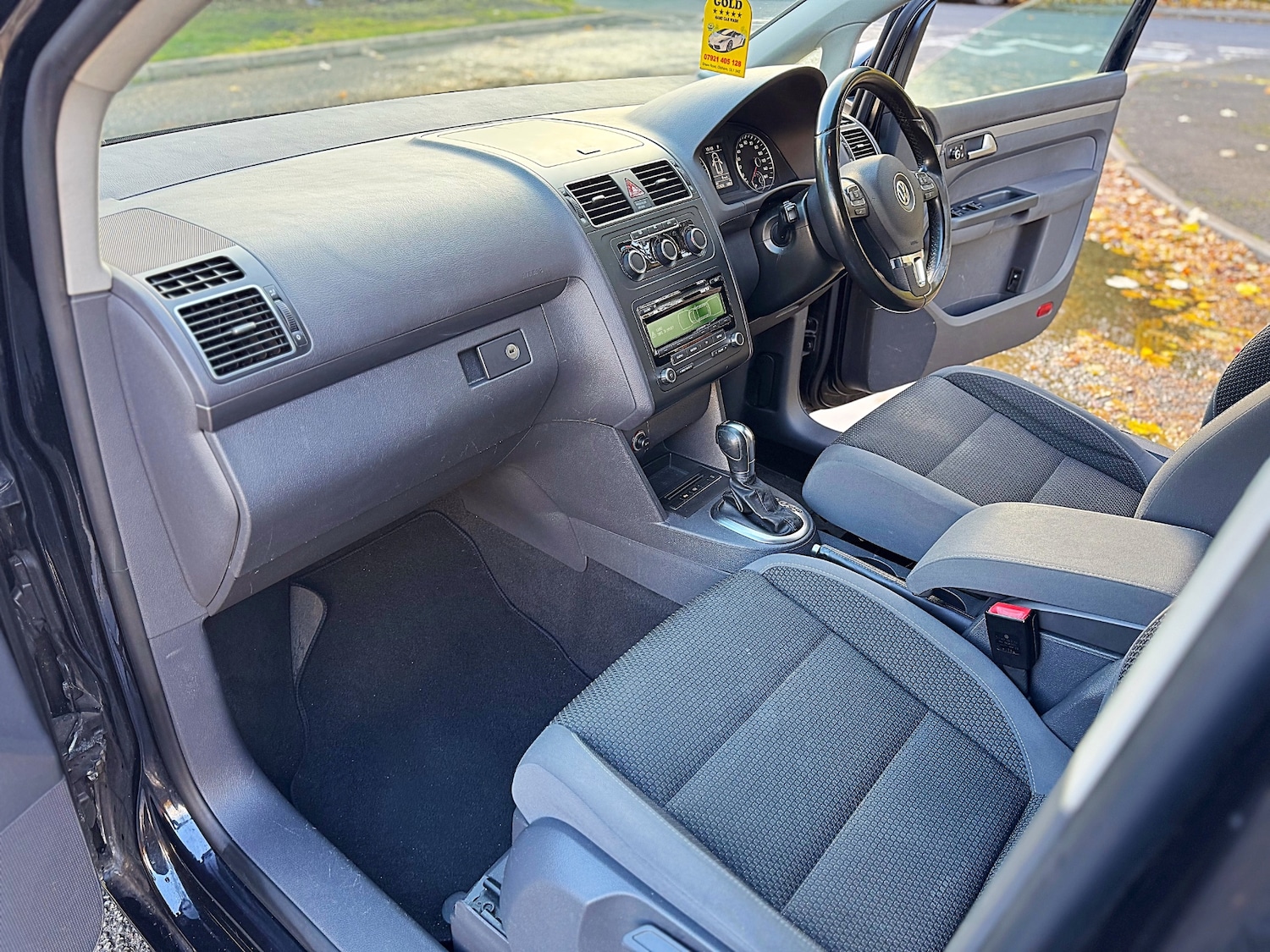 Used Volkswagen Touran 2011 for sale - 76446110: Photo 34