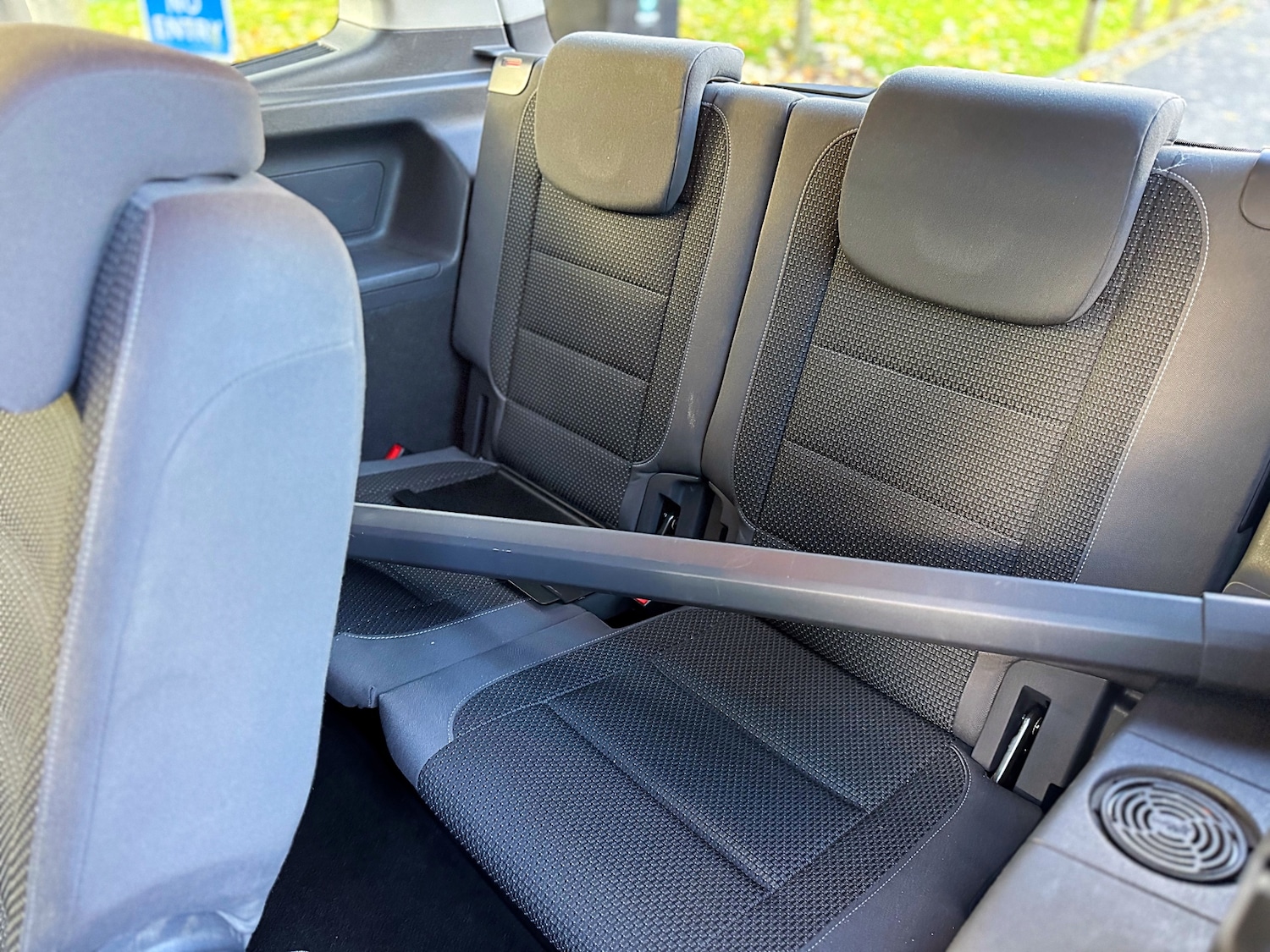 Used Volkswagen Touran 2011 for sale - 76446110: Photo 38