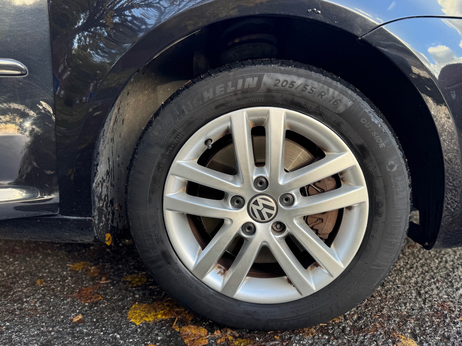 Used Volkswagen Touran 2011 for sale - 76446110: Photo 43