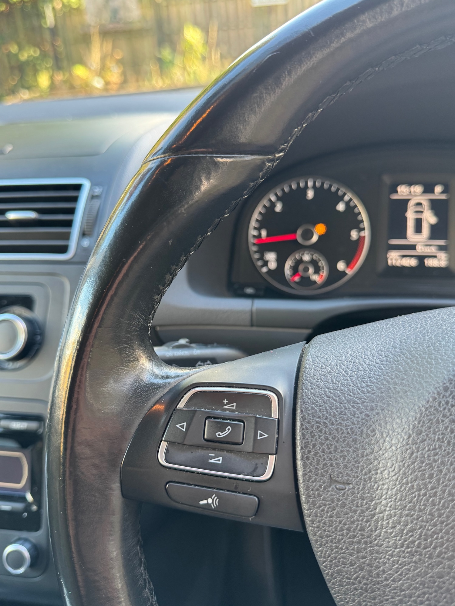 Used Volkswagen Touran 2011 for sale - 76446110: Photo 47