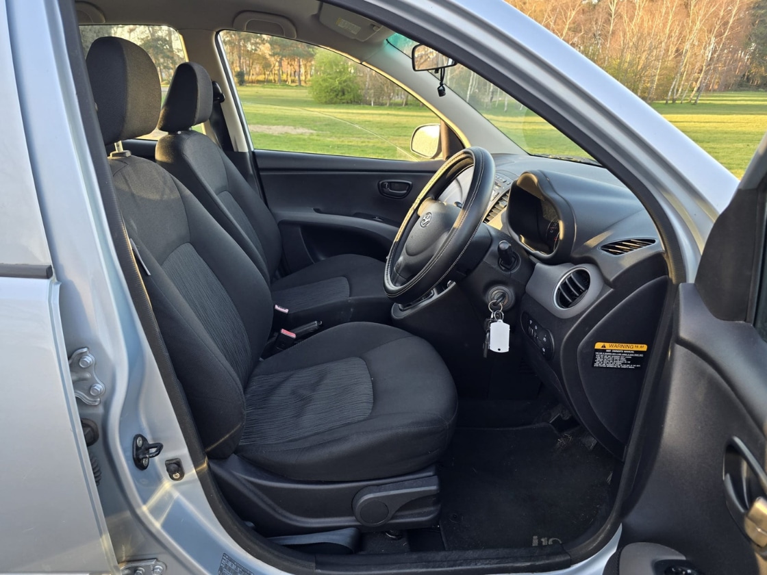 Used Hyundai i10 2011 for sale - 77919030: Photo 10