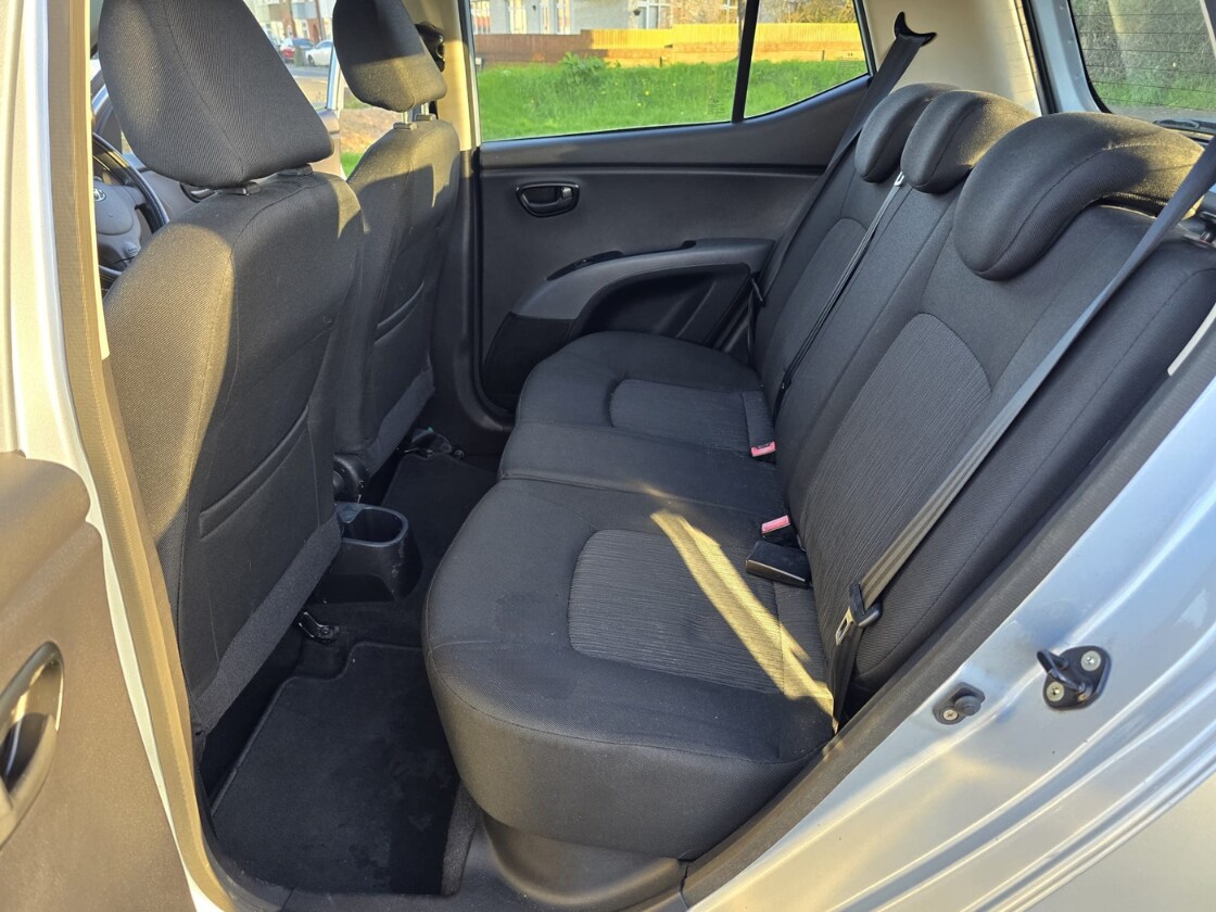 Used Hyundai i10 2011 for sale - 77919030: Photo 22