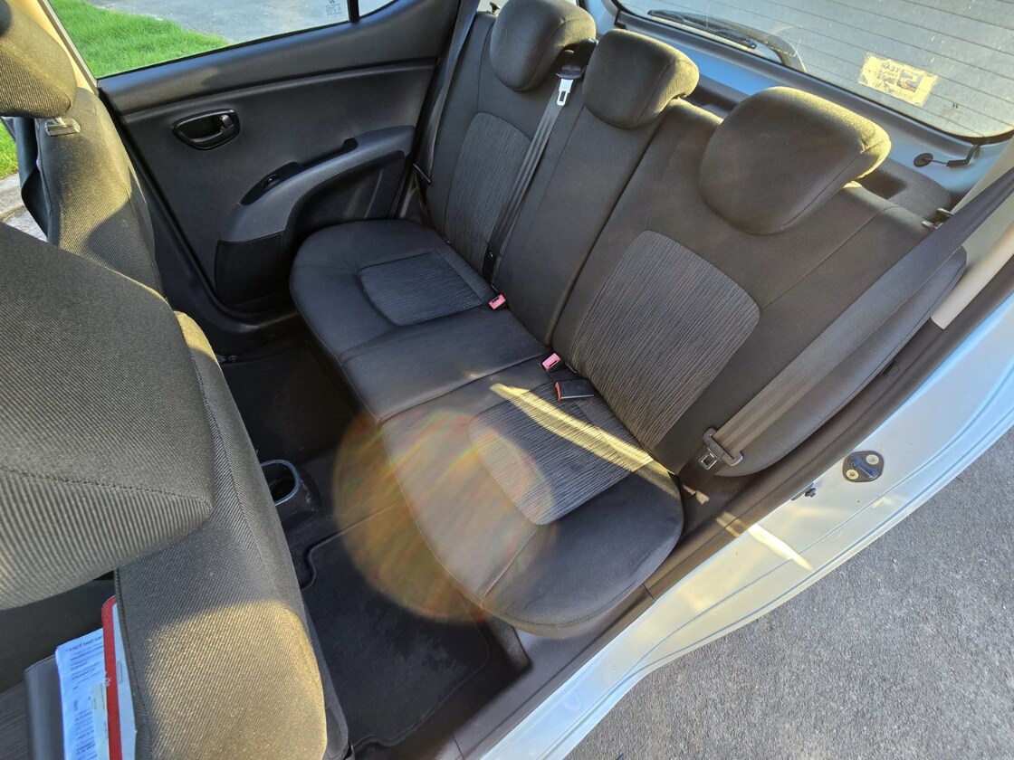 Used Hyundai i10 2011 for sale - 77919030: Photo 23