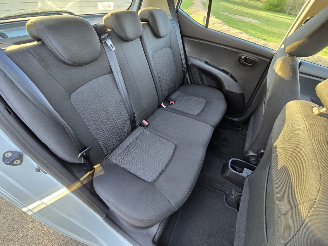 Used Hyundai i10 2011 for sale - 77919030: Photo 24