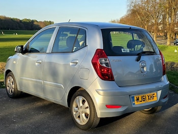 Used Hyundai i10 2011 for sale - 77919030: Photo