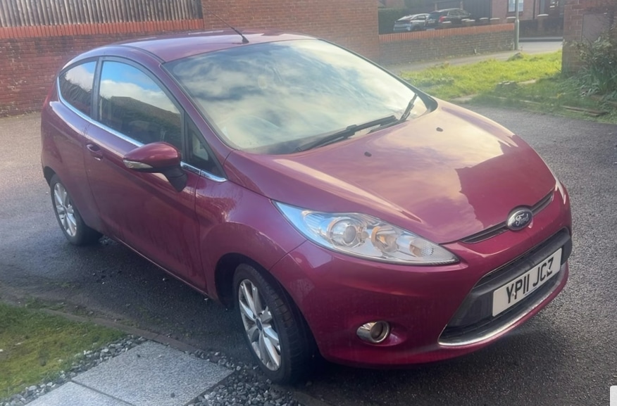 Used Ford Fiesta 2011 for sale - 77490645: Photo 2