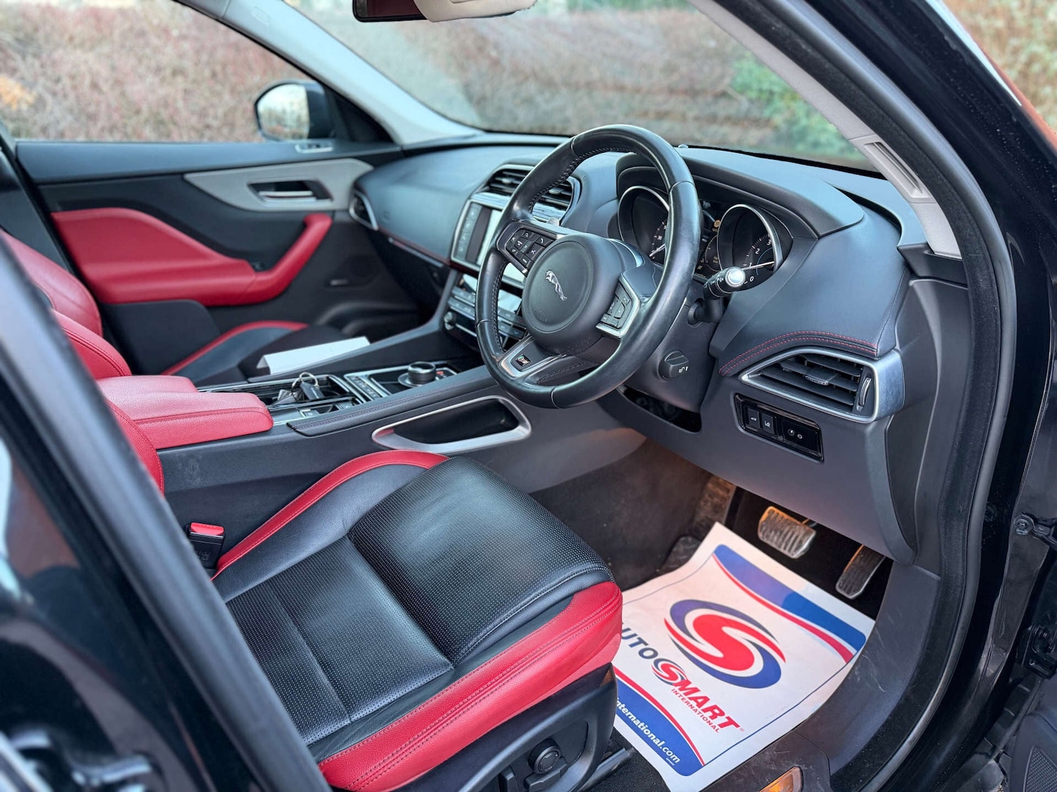 Used Jaguar F-Pace 2017 for sale - 77234555: Photo 9