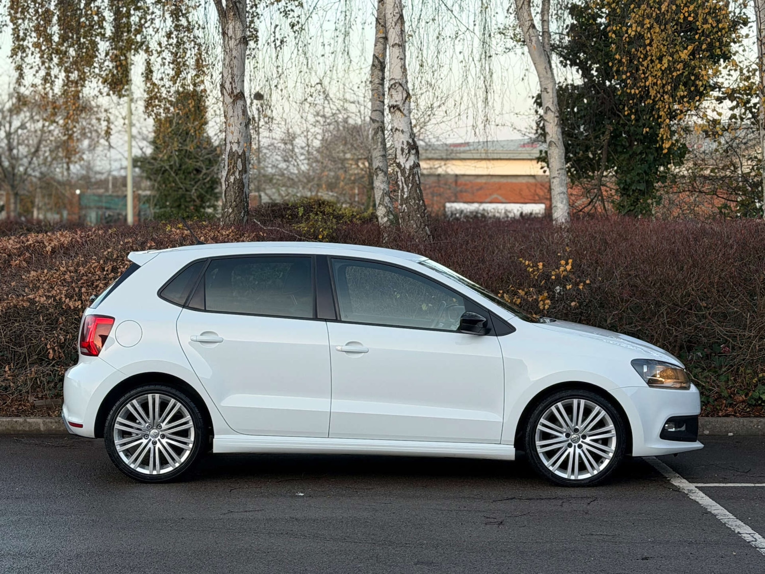 Used Volkswagen Polo 2017 for sale - 77890771: Photo 5