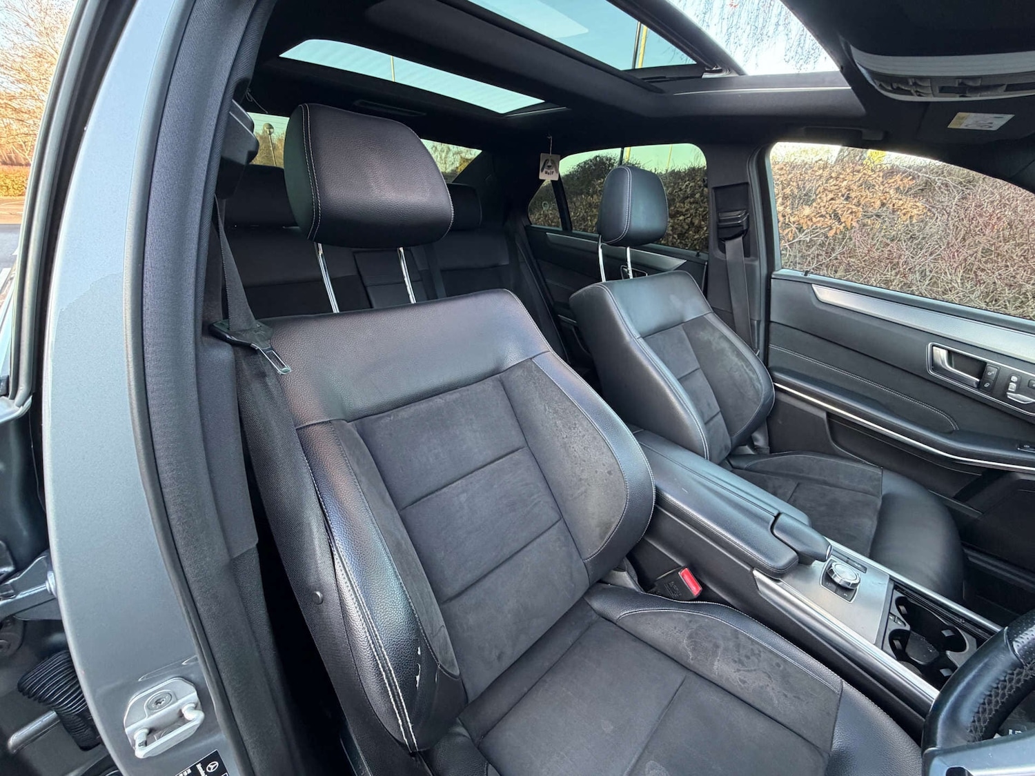 Used Mercedes-Benz E Class 2013 for sale - 77093820: Photo 20