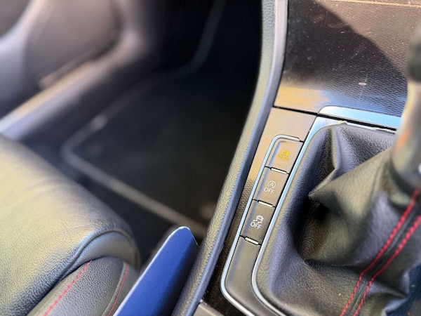 Used Volkswagen Golf 2014 for sale - 76205824: Photo 25
