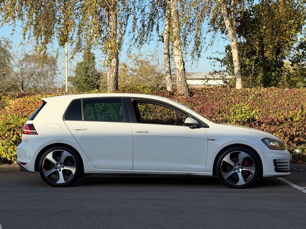 Used Volkswagen Golf 2014 for sale - 76205824: Photo 9
