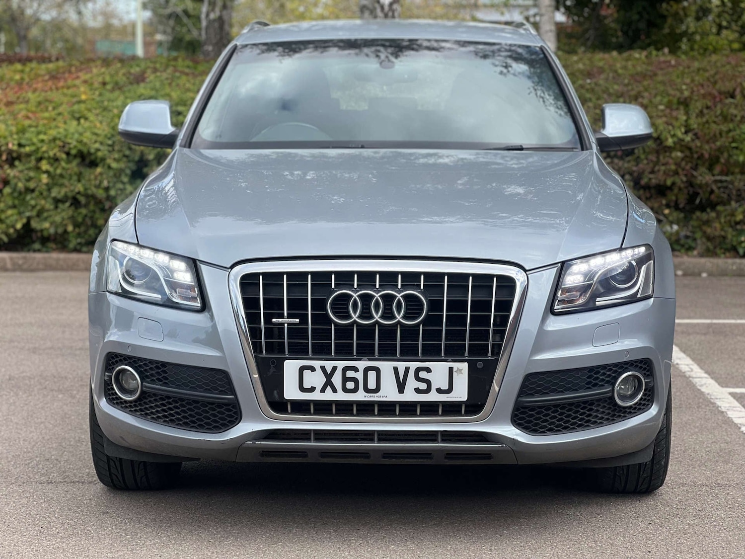 Used Audi Q5 2010 for sale - 77088534: Photo 2