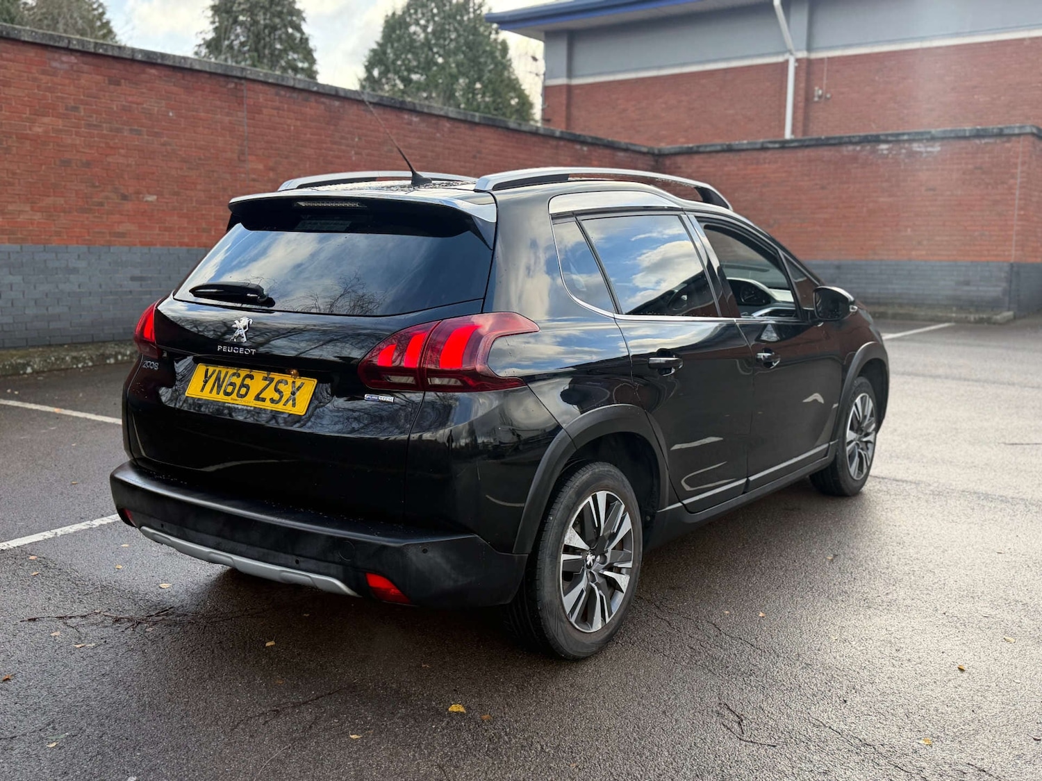 Used Peugeot 2008 2016 for sale - 77148003: Photo 5