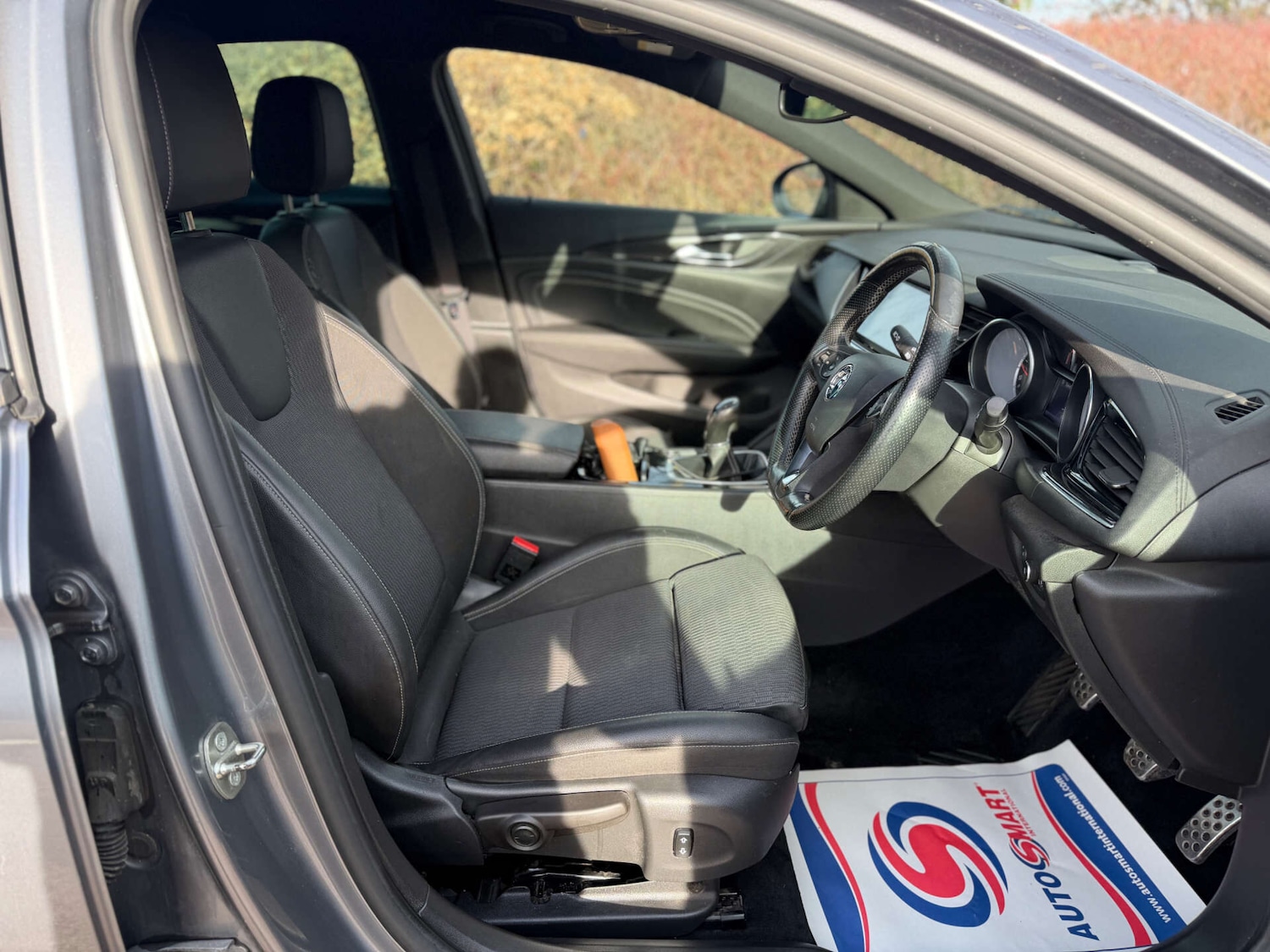 Used Vauxhall Insignia 2017 for sale - 77557354: Photo 11