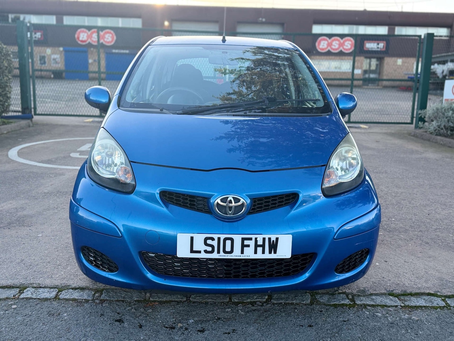 Used Toyota AYGO 2010 for sale - 77148016: Photo 5