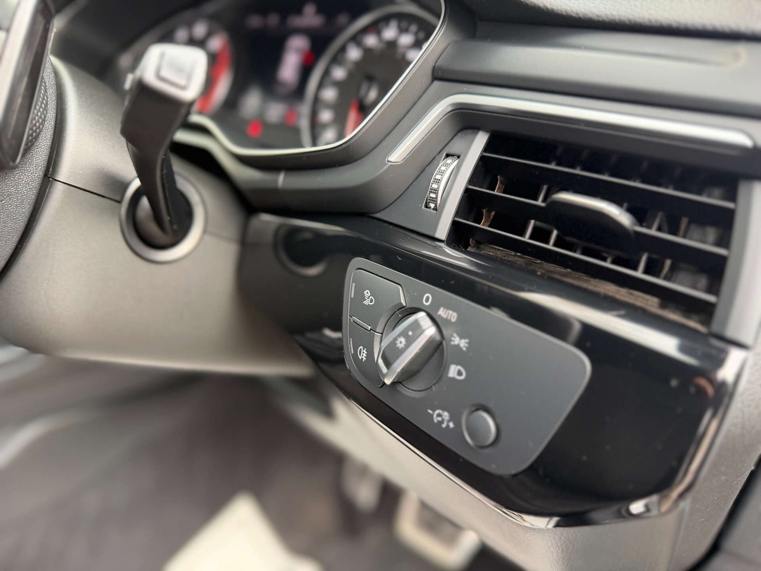 Used Audi A4 2019 for sale - 76488543: Photo 16