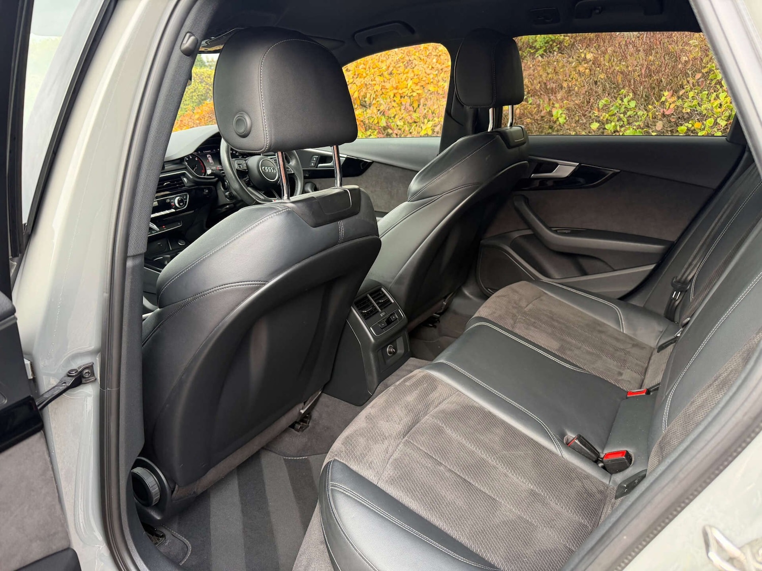 Used Audi A4 2019 for sale - 76488543: Photo 31