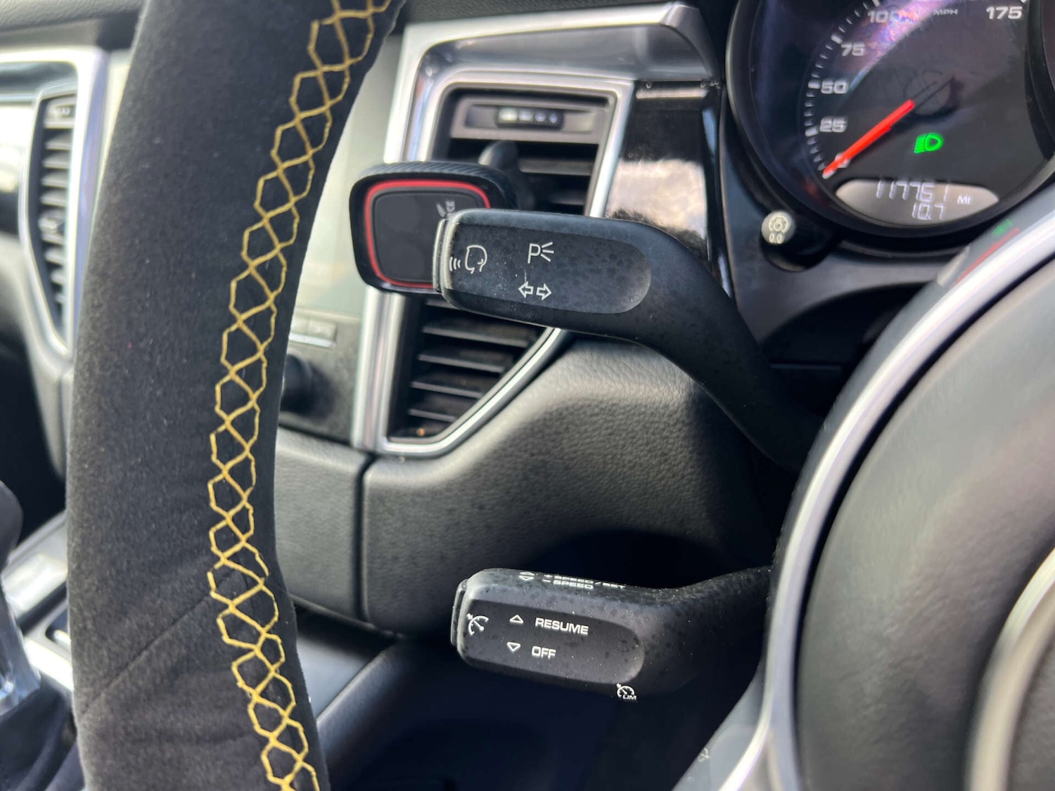 Used Porsche Macan 2016 for sale - 77258365: Photo 43