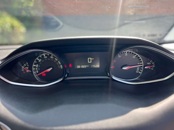Used Peugeot 308 2015 for sale - 75567255: Photo 12