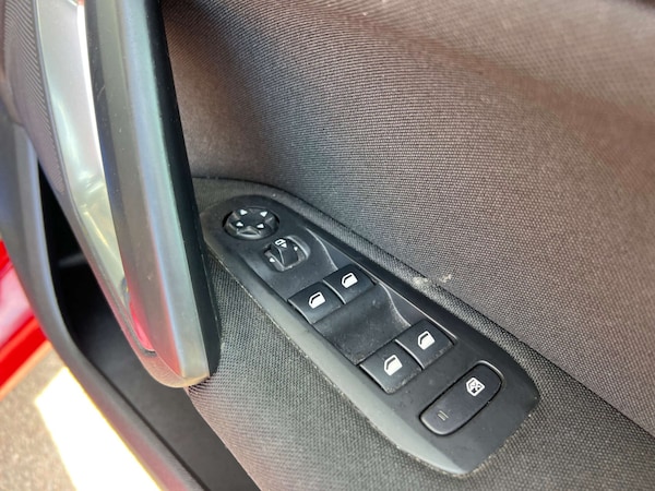 Used Peugeot 308 2015 for sale - 75567255: Photo 14