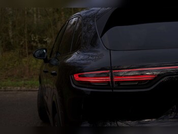 Used Porsche Cayenne 2019 for sale - 76791384: Photo