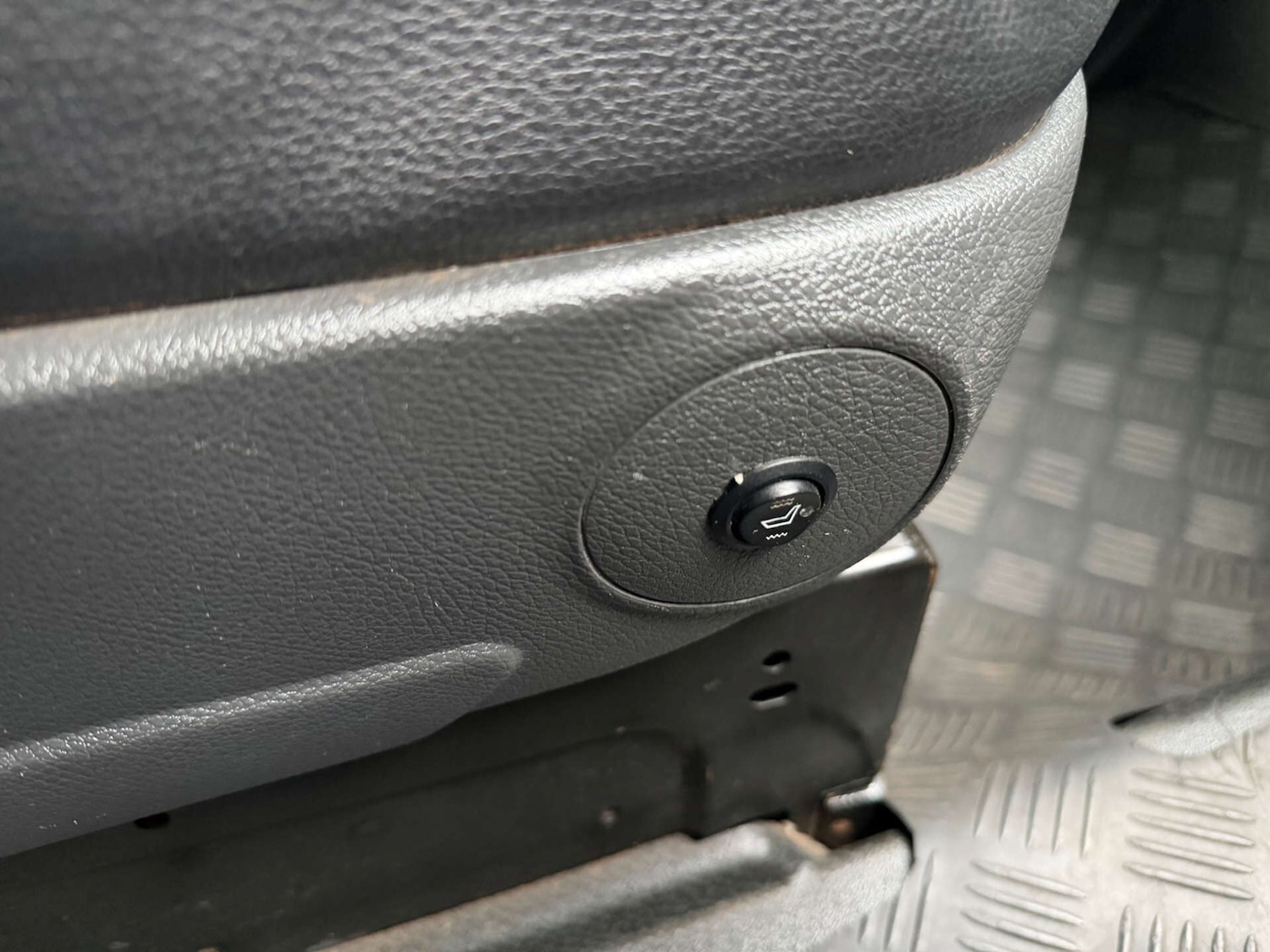 Used Mercedes-Benz Vito 2013 for sale - 77635300: Photo 22